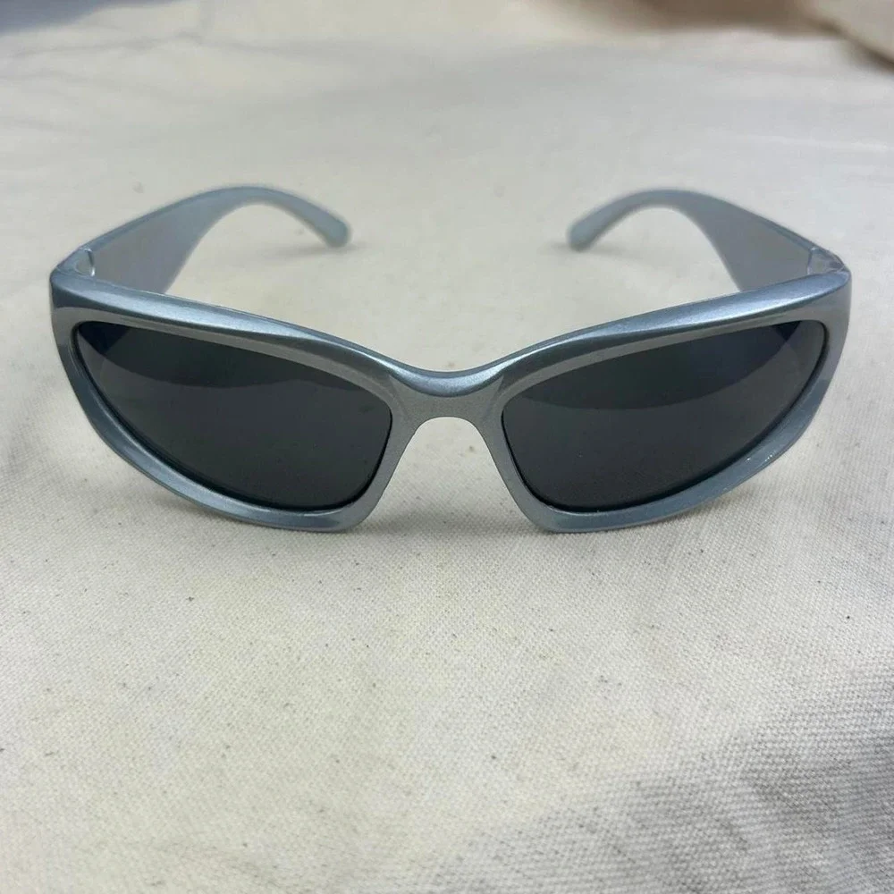 Vintage Y2K surfer style silver rounded sunglasses cyber grunge techno